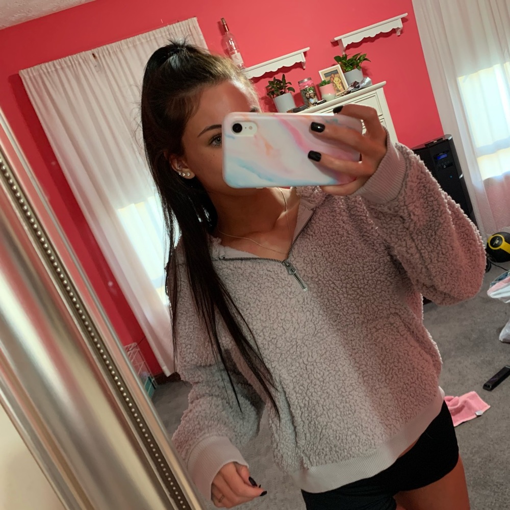 cropped hooded sweatshirt